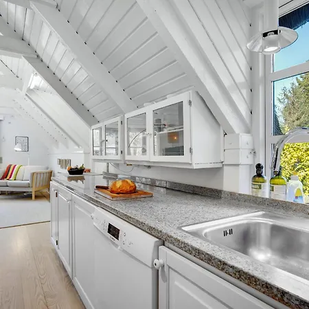 Hébergement de vacances 2 Bedroom Gorgeous In