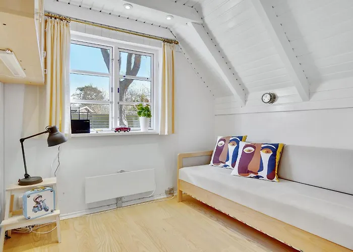 2 Bedroom Gorgeous In * Græsted