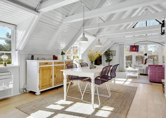 2 Bedroom Gorgeous In Græsted